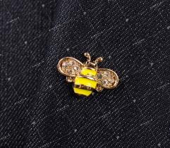 Pin, yellow bee (2729)  