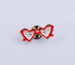 Pin - glasses heart